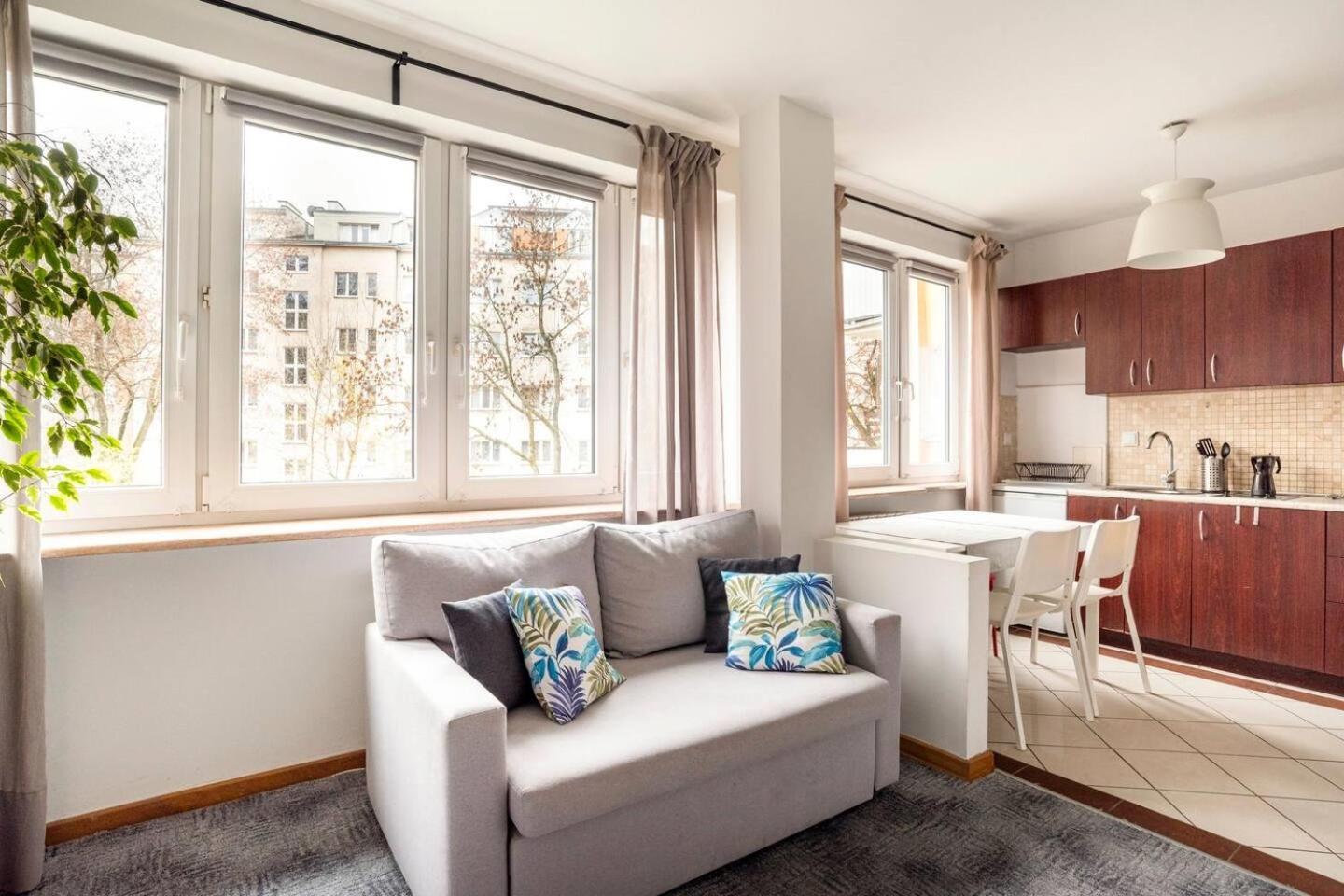 Przytulny I Cichy Apartament Blisko Centrum Warszawa Exteriör bild