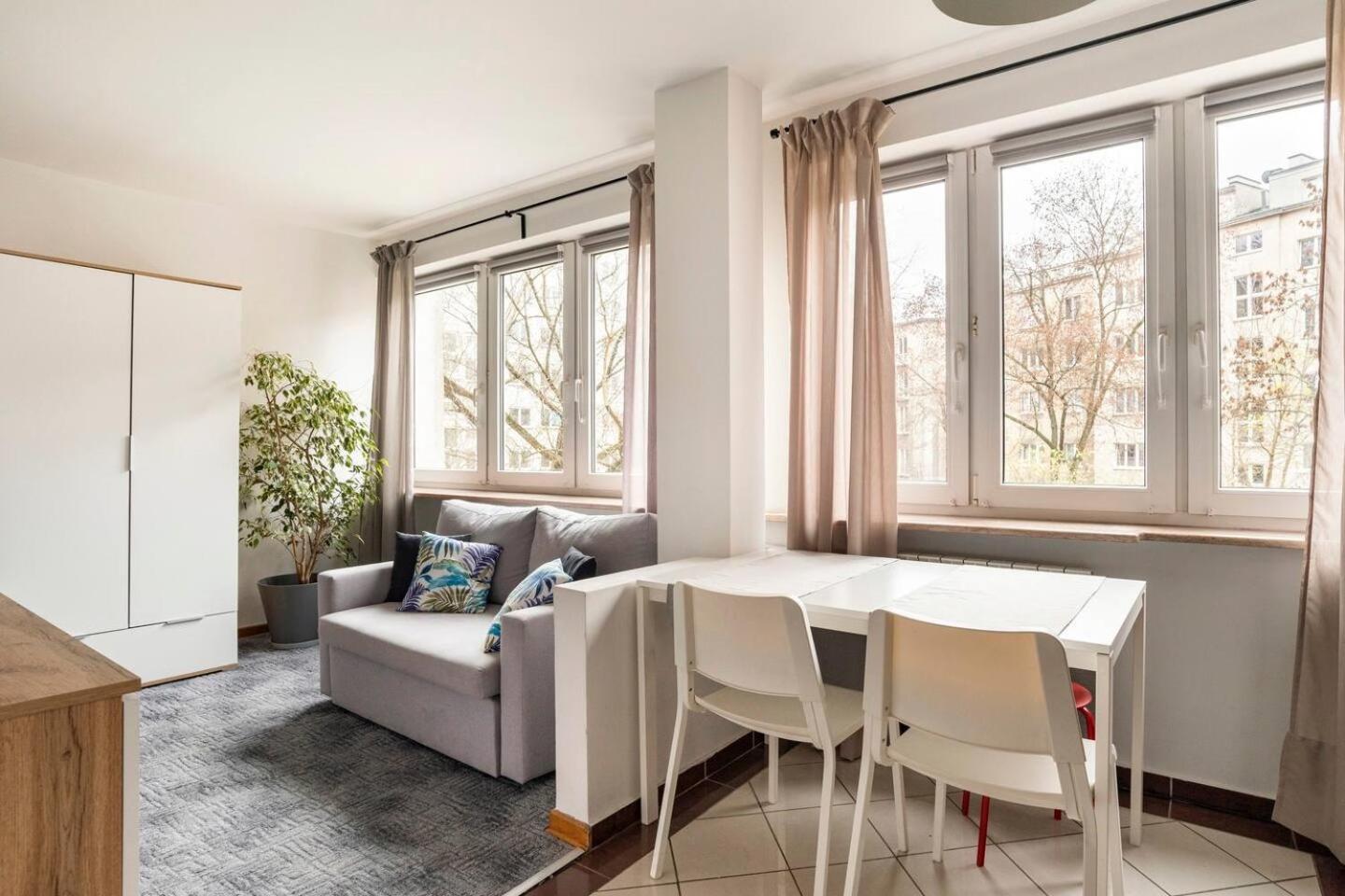 Przytulny I Cichy Apartament Blisko Centrum Warszawa Exteriör bild